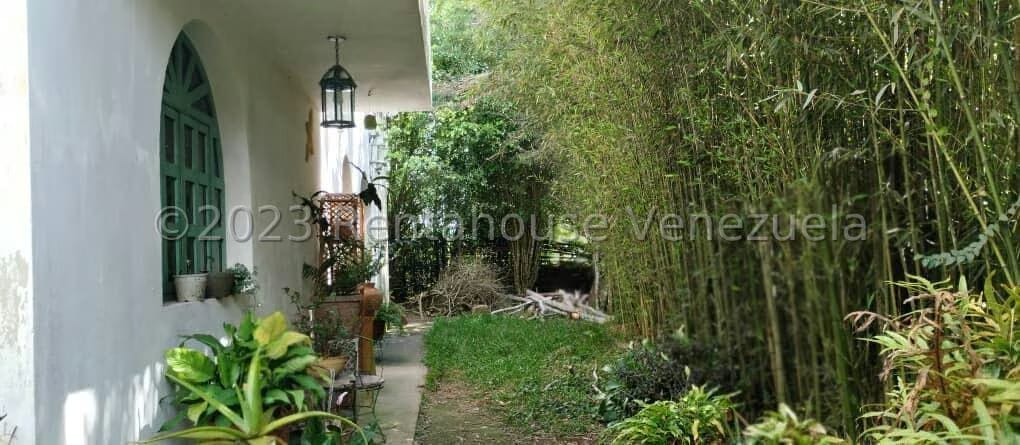 Casa (Duplex) en Venta en La Niebla, Vargas - 2