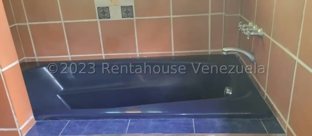 Casa (Duplex) en Venta en La Niebla, Vargas - 27