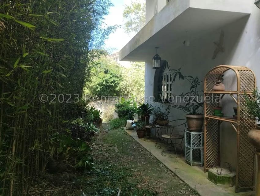 Casa (Duplex) en Venta en La Niebla, Vargas - 34