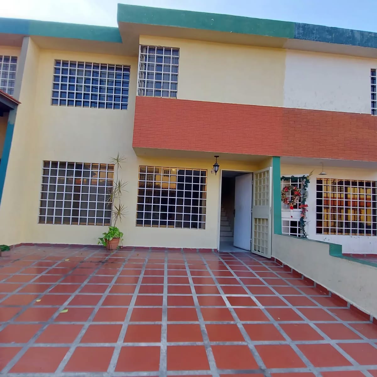 Townhouse ubicado en Res.Los Tamarindos San Diego