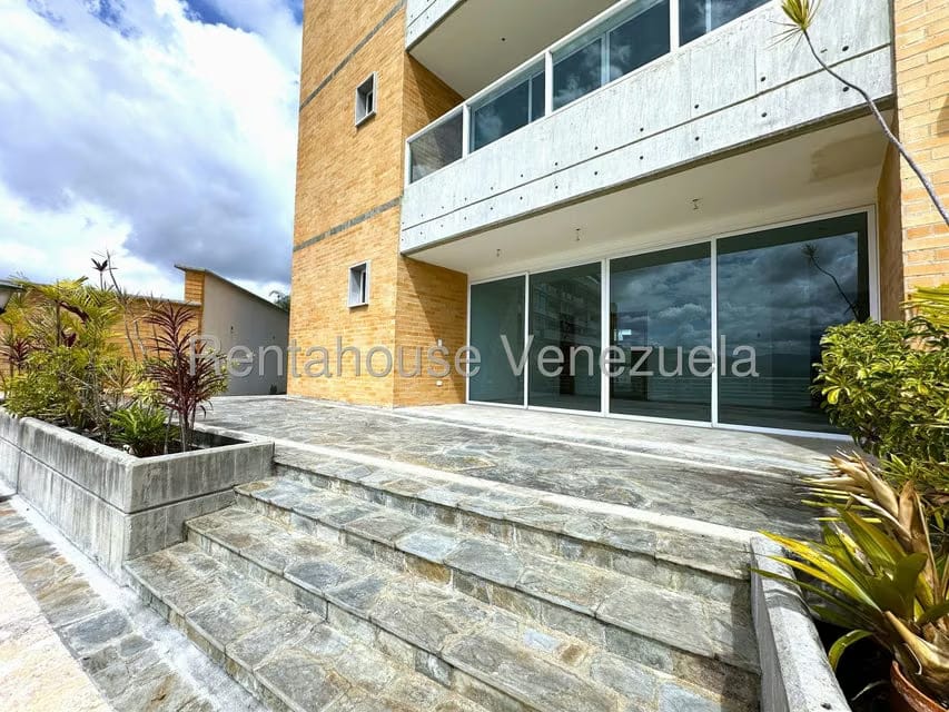 Apartamento (Planta Baja) en Venta en Mirador de Los Campitos I, Distrito Metropolitano - 4