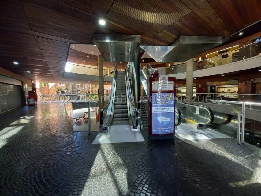 Comercial (Local Comercial) en Venta en La Castellana, Distrito Metropolitano - 8