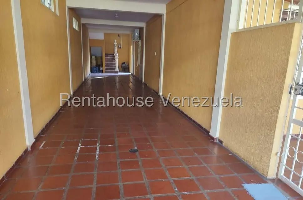 Casa (Multipes Niveles) en Venta en Centro - Chivacoa, Yaracuy - 3