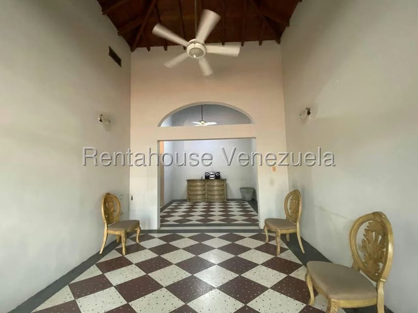 Casa (1 Nivel) en Alquiler en Paraiso, Zulia - 8