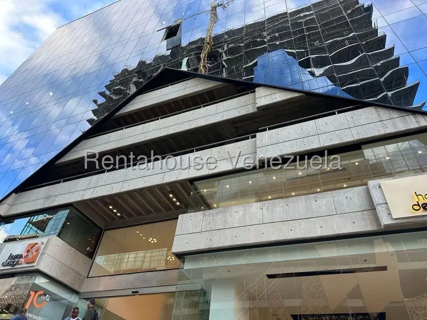 Comercial (Local Comercial) en Venta en Las Mercedes, Distrito Metropolitano - 2