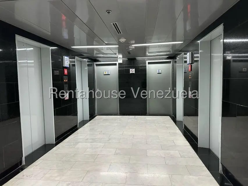 Comercial (Local Comercial) en Venta en Las Mercedes, Distrito Metropolitano - 6