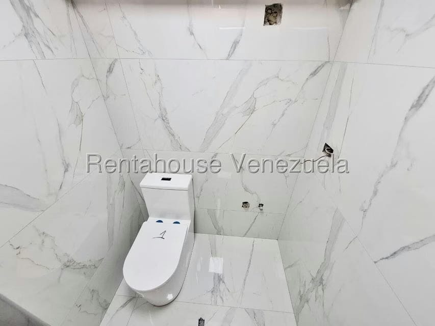 Comercial (Local Comercial) en Venta en Los Ruices, Distrito Metropolitano - 6