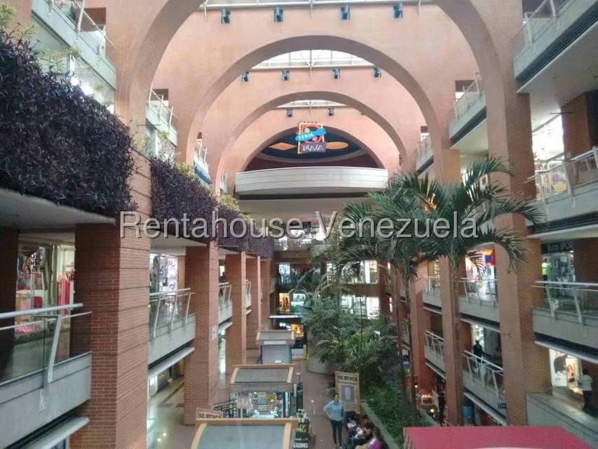Comercial (Local Comercial) en Alquiler en El Cafetal, Distrito Metropolitano