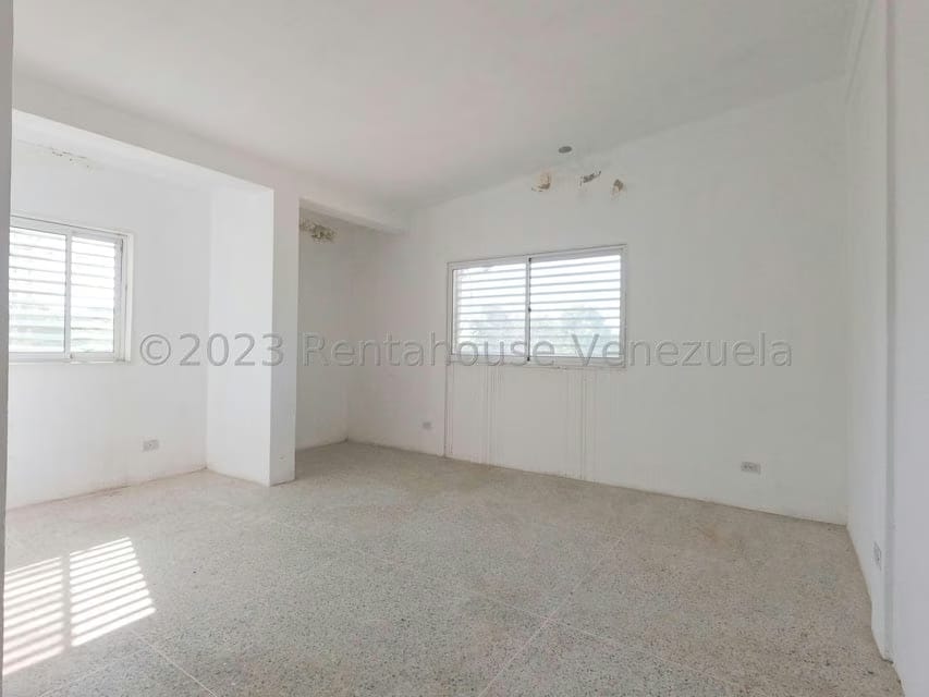 Comercial (Local Comercial) en Venta en El Mayal, Lara - 24
