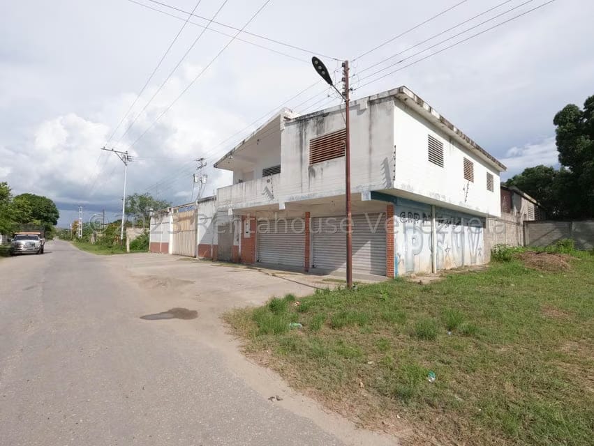 Comercial (Local Comercial) en Venta en El Mayal, Lara - 30