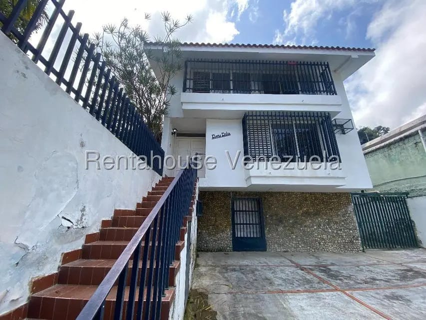 Casa (1 Nivel) en Venta en Prados del Este, Distrito Metropolitano - 5