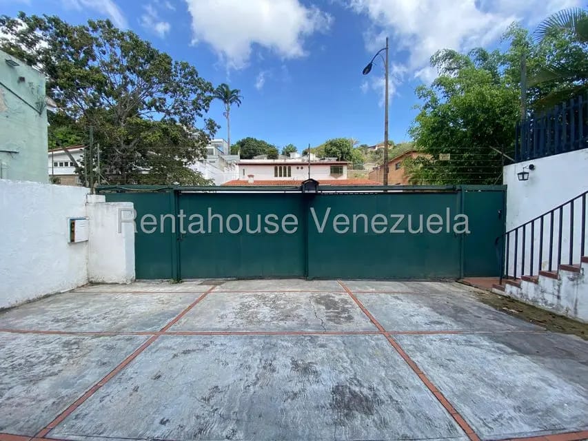 Casa (1 Nivel) en Venta en Prados del Este, Distrito Metropolitano - 6