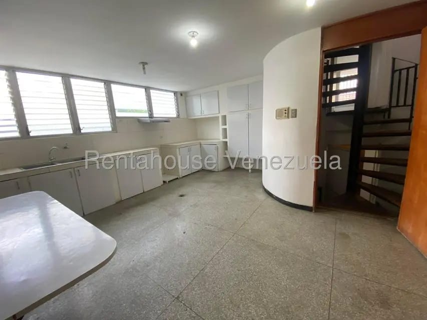 Casa (1 Nivel) en Venta en Prados del Este, Distrito Metropolitano - 55