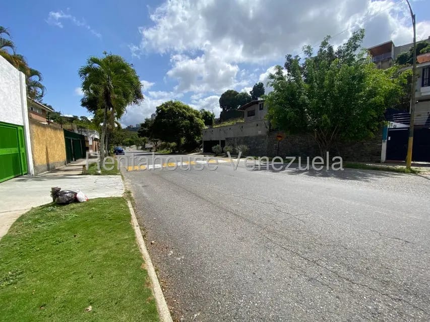 Casa (1 Nivel) en Venta en Prados del Este, Distrito Metropolitano - 92