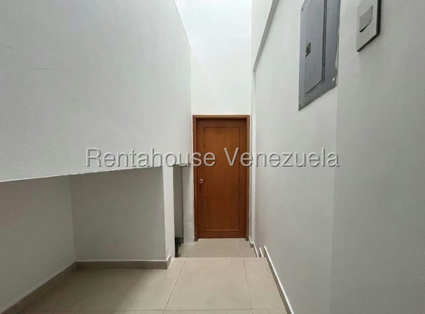 Casa (Duplex) en Venta en La Rosaleda, Lara - 15