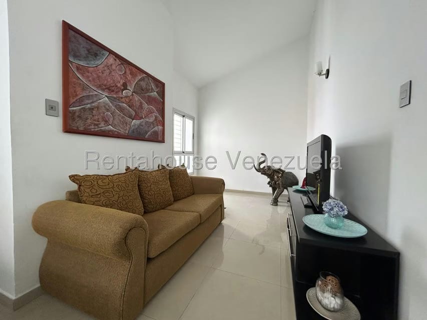 Casa (Duplex) en Venta en La Rosaleda, Lara - 18