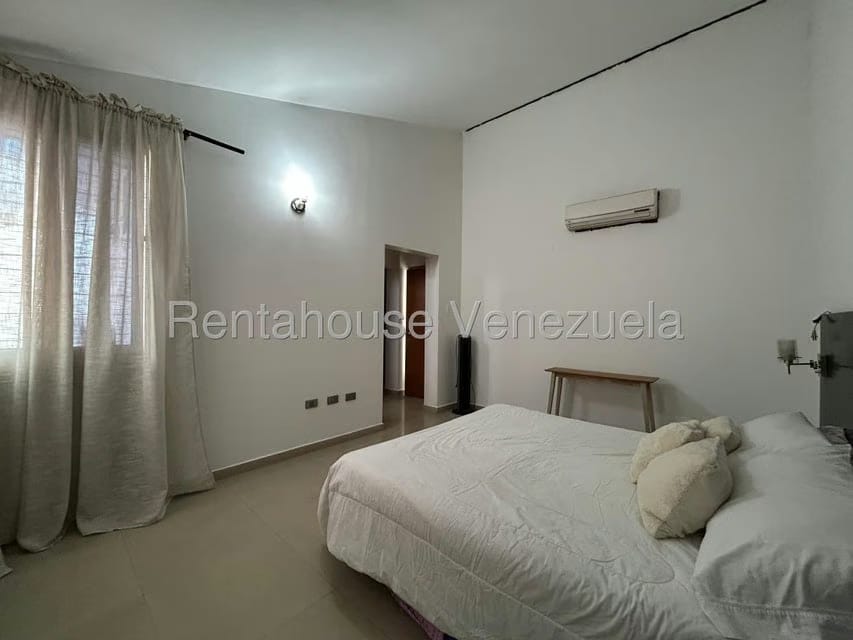 Casa (Duplex) en Venta en La Rosaleda, Lara - 21