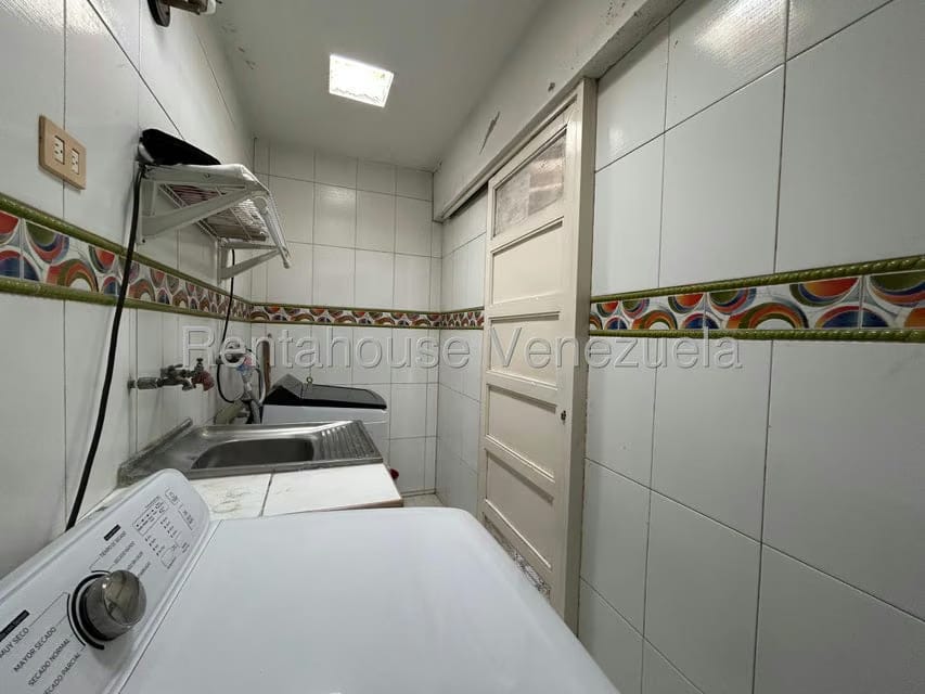 Casa (Duplex) en Venta en La Rosaleda, Lara - 41
