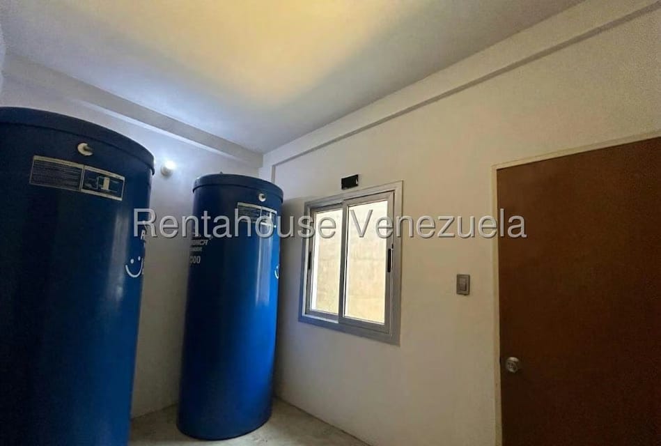 Casa (Duplex) en Venta en La Rosaleda, Lara - 43