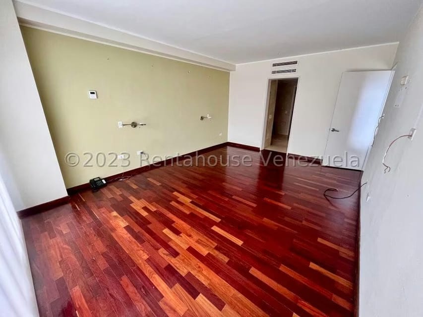 Apartamento (Penthouse) en Venta en La Lagunita Country Club, Distrito Metropolitano - 17
