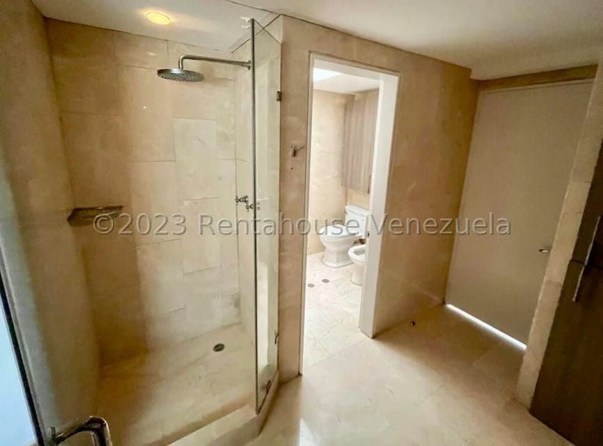 Apartamento (Penthouse) en Venta en La Lagunita Country Club, Distrito Metropolitano - 19