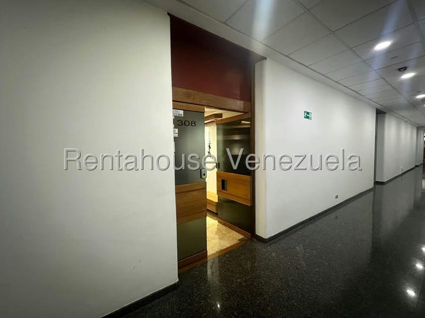 Comercial (Local Comercial) en Venta en La Castellana, Distrito Metropolitano - 3