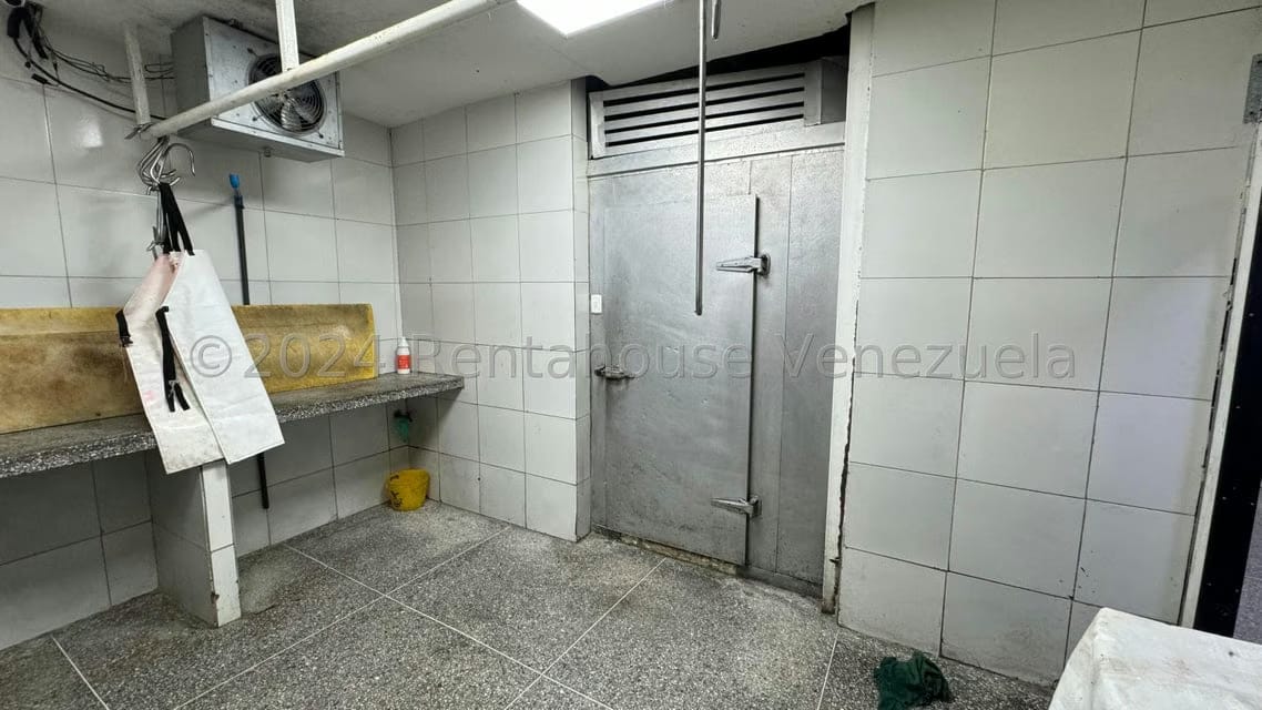 Comercial (Local Comercial) en Venta en Catia, Distrito Metropolitano - 14