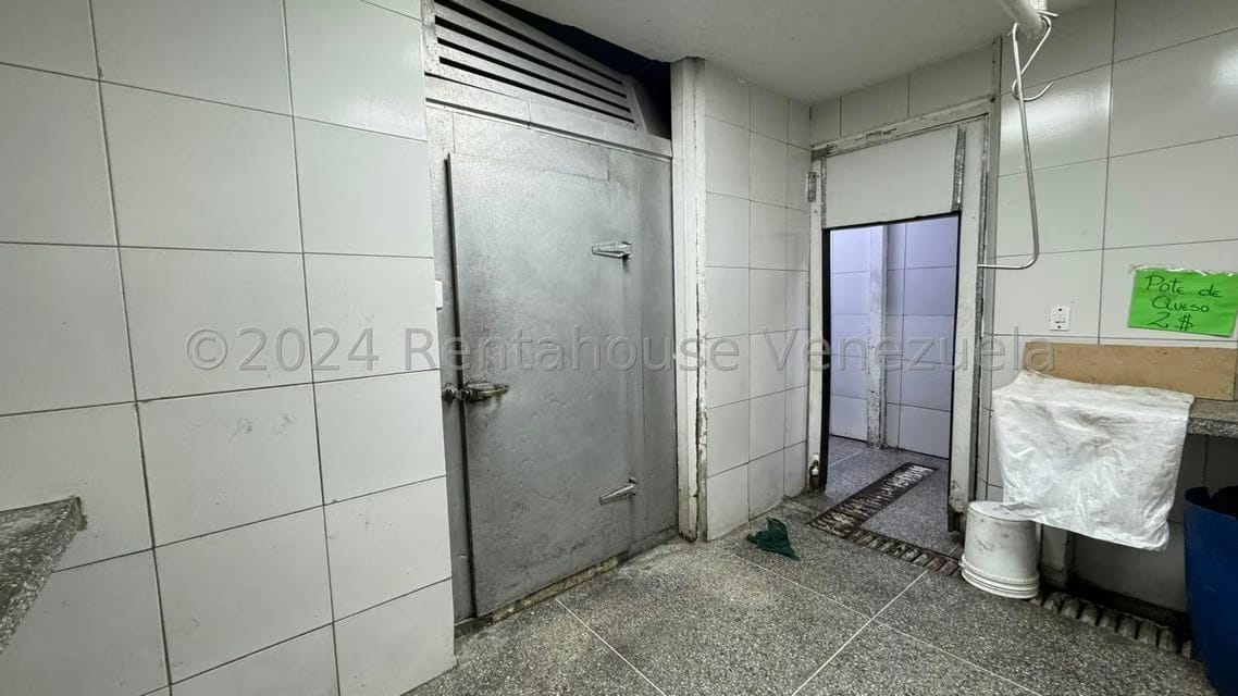 Comercial (Local Comercial) en Venta en Catia, Distrito Metropolitano - 19