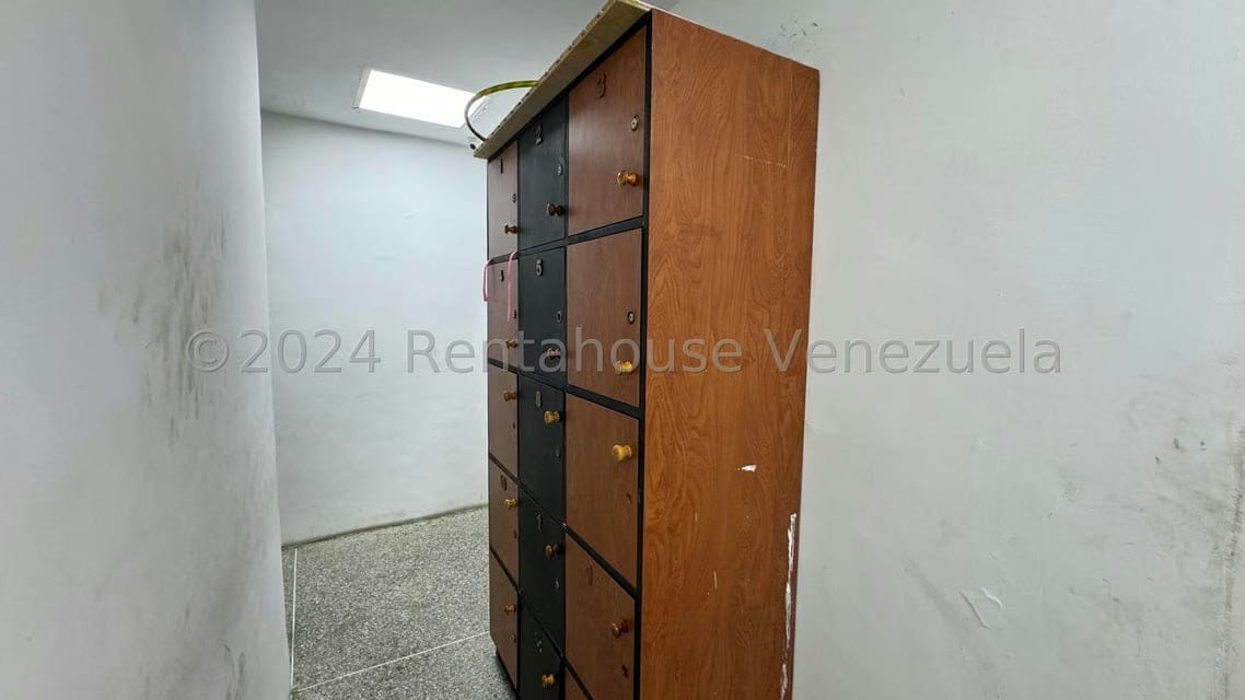 Comercial (Local Comercial) en Venta en Catia, Distrito Metropolitano - 24