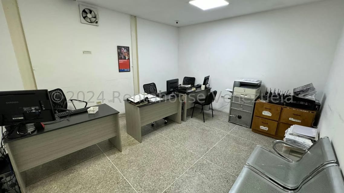 Comercial (Local Comercial) en Venta en Catia, Distrito Metropolitano - 29