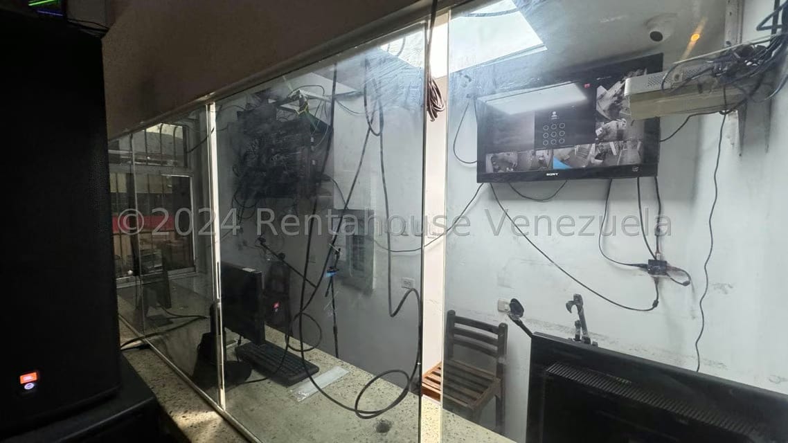 Comercial (Local Comercial) en Venta en Catia, Distrito Metropolitano - 38