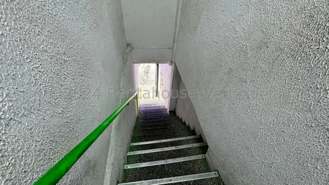 Comercial (Local Comercial) en Venta en Catia, Distrito Metropolitano - 40