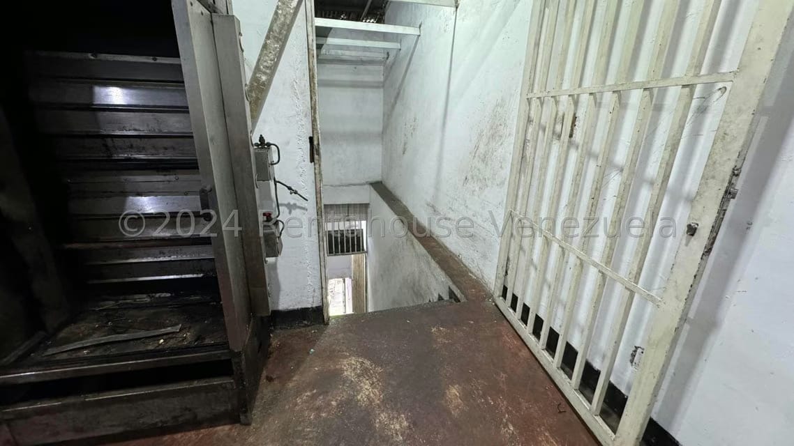 Comercial (Local Comercial) en Venta en Catia, Distrito Metropolitano - 44