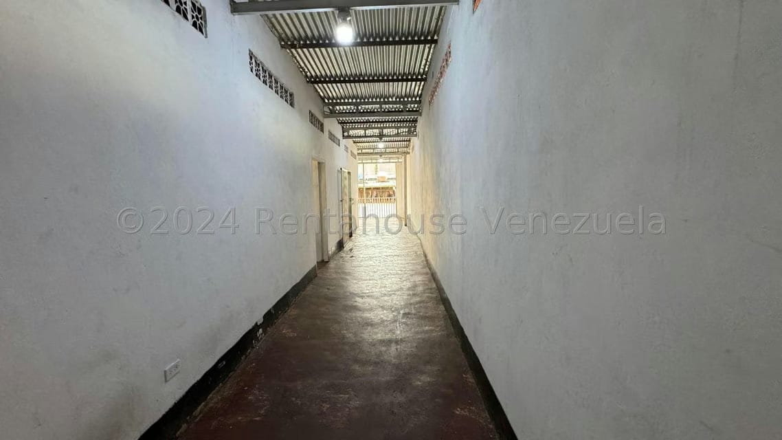 Comercial (Local Comercial) en Venta en Catia, Distrito Metropolitano - 56