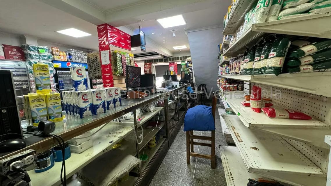 Comercial (Local Comercial) en Venta en Catia, Distrito Metropolitano - 9