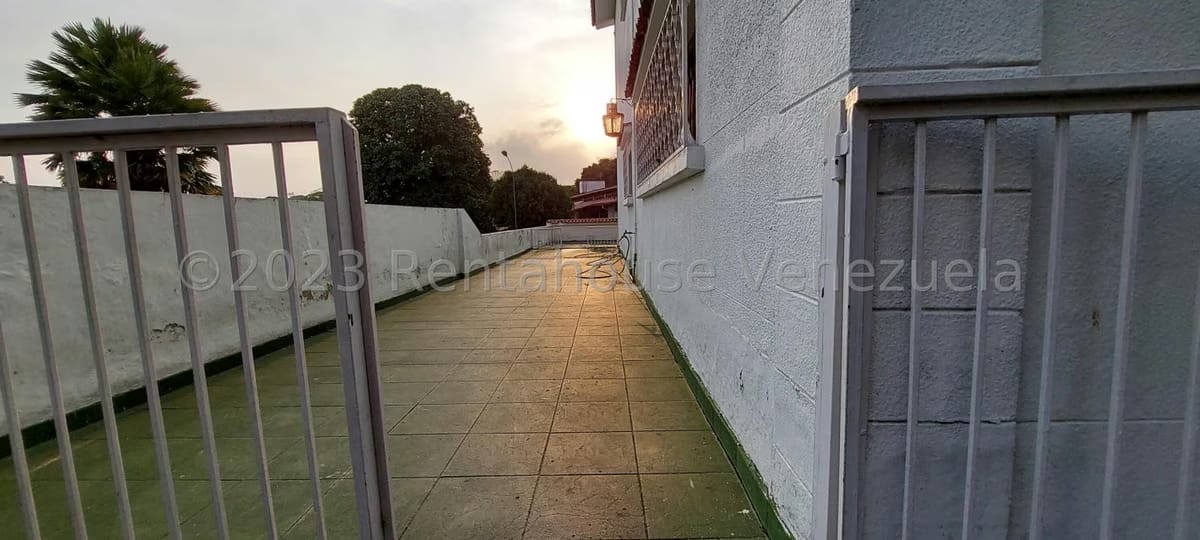 Casa (Multipes Niveles) en Venta en La Florida, Distrito Metropolitano - 14