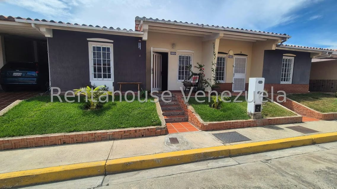 Casa (1 Nivel) en Venta en Los Samanes, Lara - 32