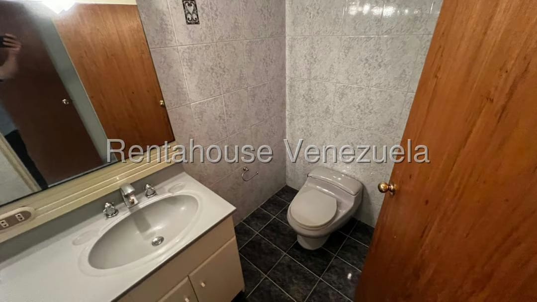 Apartamento (1 Nivel) en Venta en Miranda, Distrito Metropolitano - 27
