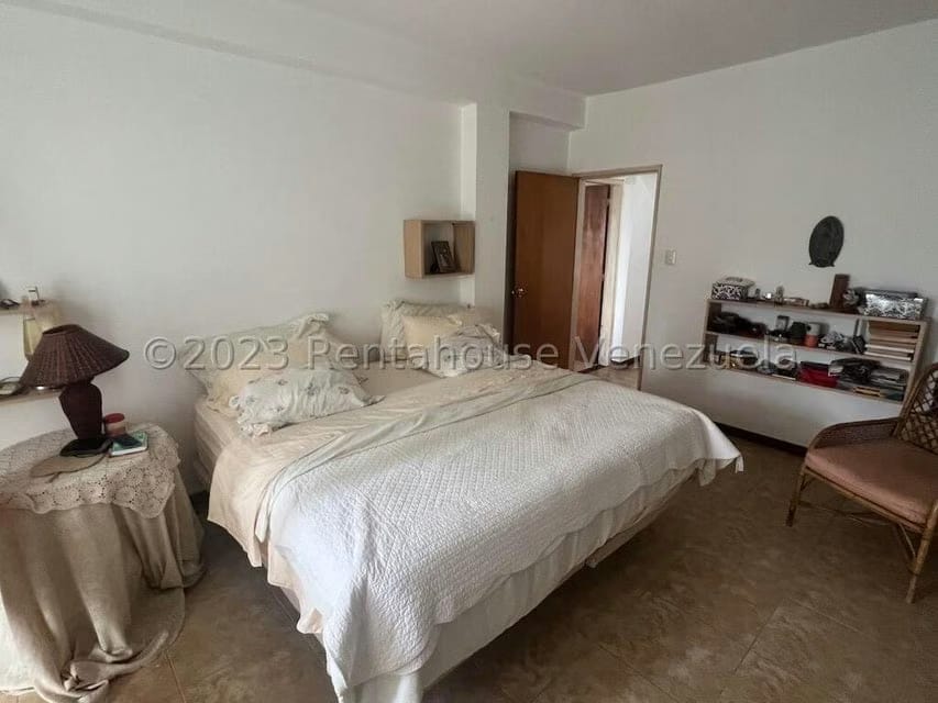 Casa (Multipes Niveles) en Venta en Parque Caiza, Distrito Metropolitano - 23