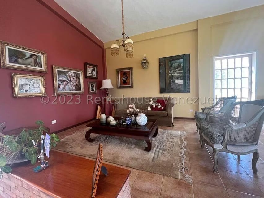 Casa (Multipes Niveles) en Venta en Parque Caiza, Distrito Metropolitano - 4