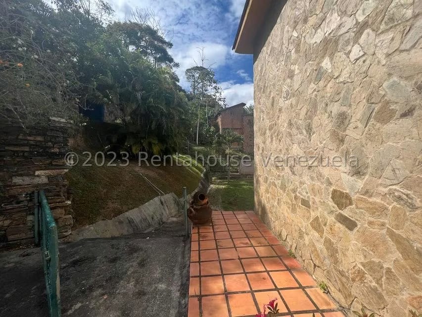Casa (Multipes Niveles) en Venta en Parque Caiza, Distrito Metropolitano - 33