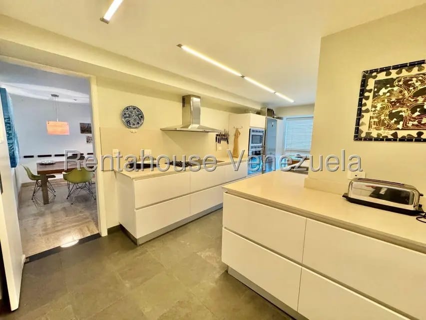 Apartamento (1 Nivel) en Venta en Lomas de Las Mercedes, Distrito Metropolitano - 2