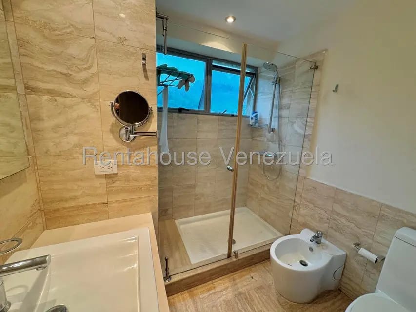 Apartamento (1 Nivel) en Venta en Lomas de Las Mercedes, Distrito Metropolitano - 14