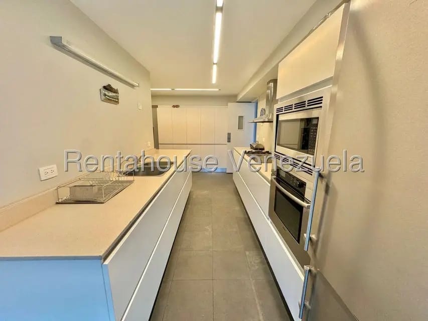 Apartamento (1 Nivel) en Venta en Lomas de Las Mercedes, Distrito Metropolitano - 4