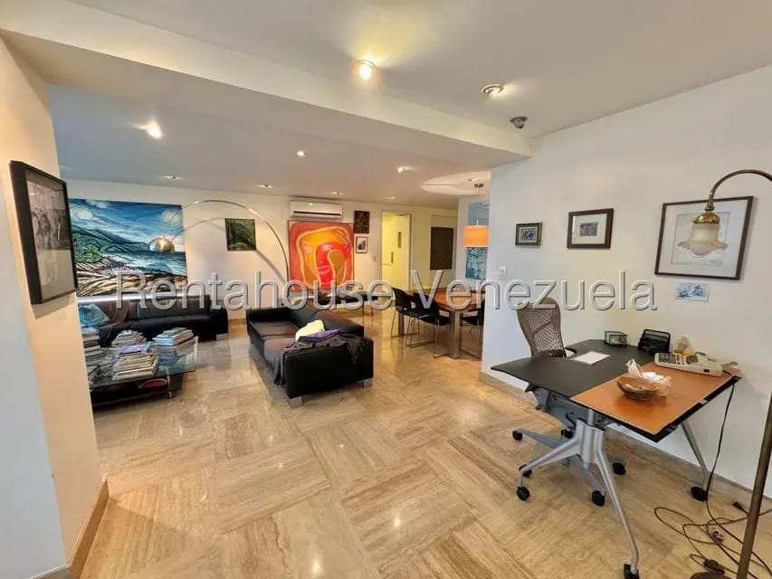 Apartamento (1 Nivel) en Venta en Lomas de Las Mercedes, Distrito Metropolitano - 9