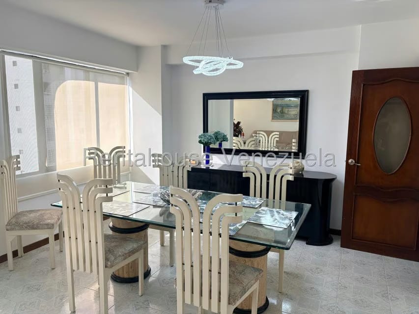 Apartamento (1 Nivel) en Alquiler en Terrazas del Avila, Distrito Metropolitano - 13