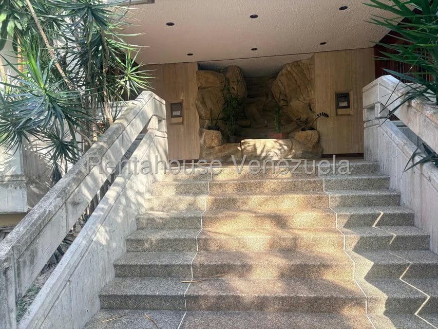Apartamento (1 Nivel) en Alquiler en Terrazas del Avila, Distrito Metropolitano - 3