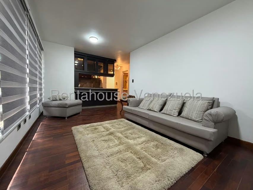 Apartamento (1 Nivel) en Alquiler en La Campiña, Distrito Metropolitano - 3