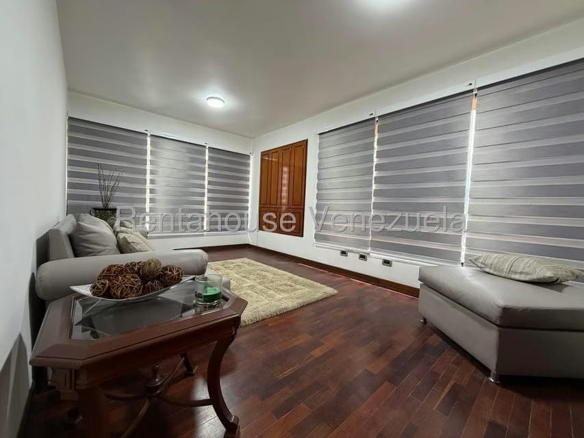 Apartamento (1 Nivel) en Alquiler en La Campiña, Distrito Metropolitano - 4