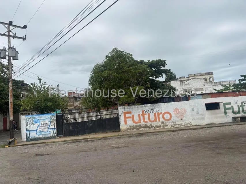 Terreno (Comercial) en Venta en Higuerote, Miranda